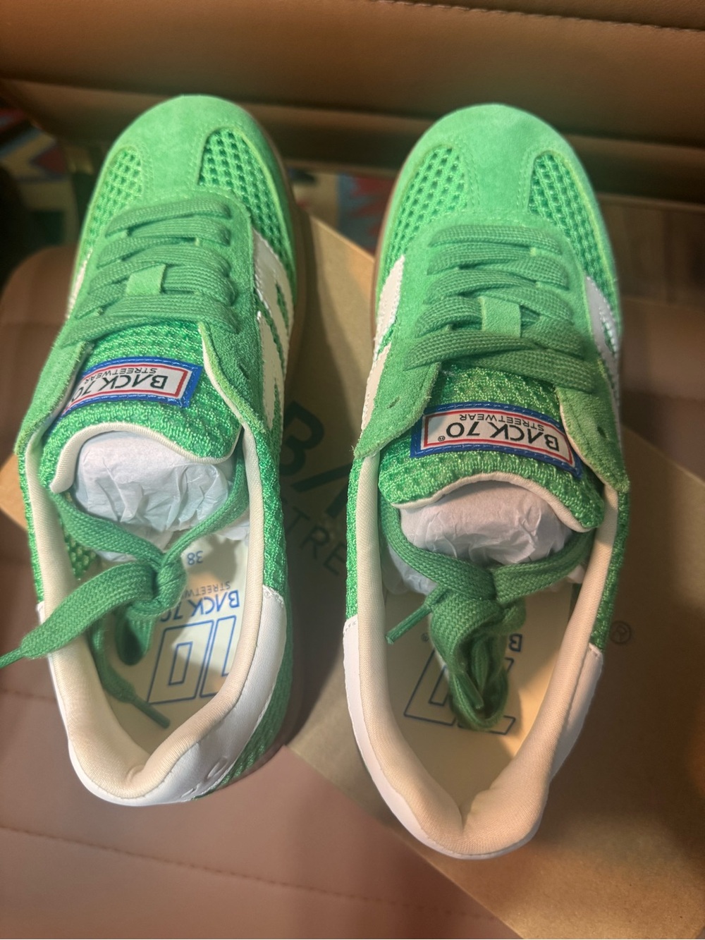 Back 70 Sneakers - Picture 6 of 7